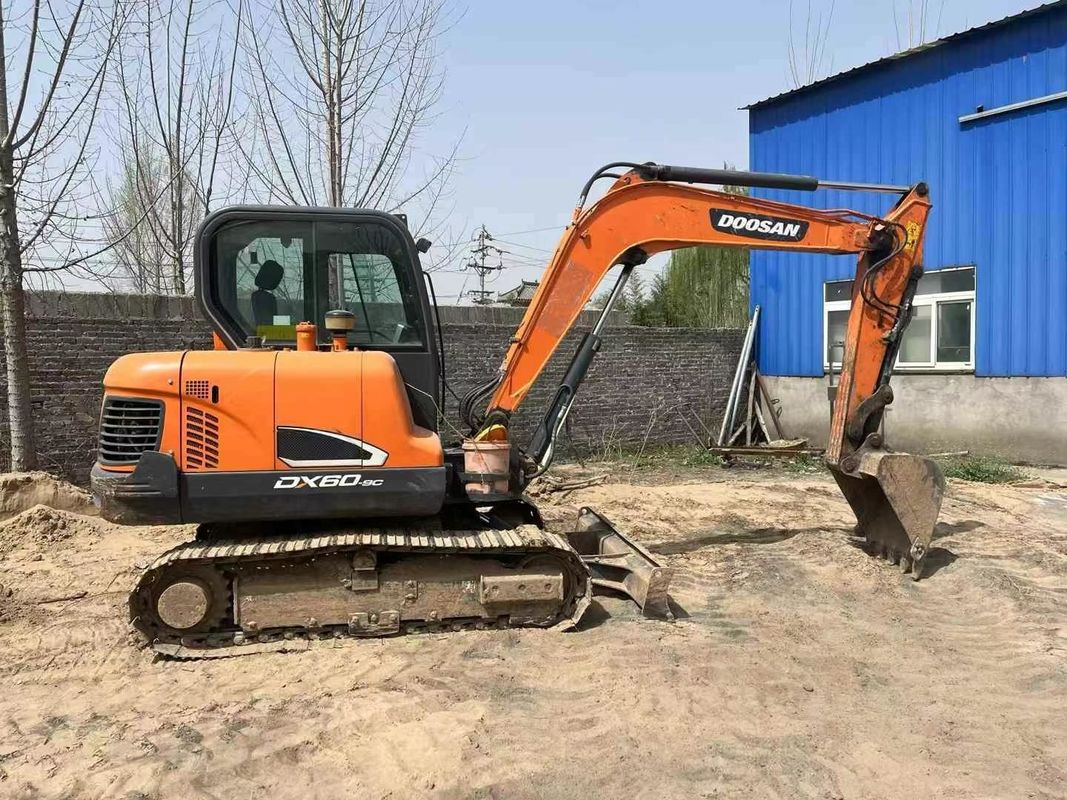 Καλή συντήρηση Χρησιμοποιείται 2020 Doosan DX60-9C 6 τόνων εκσκαφέας για τοπίο εργασίες κοινής ωφέλειας