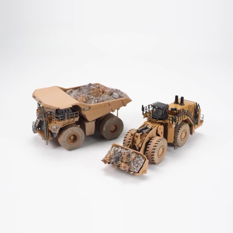 Diecast Masters Κλίμακα 1/125 Σετ Μοντέλων Φορτωτή Τροχών & Φορτηγού Ορυχείων με Λασπώδες Σκηνικό 85762
