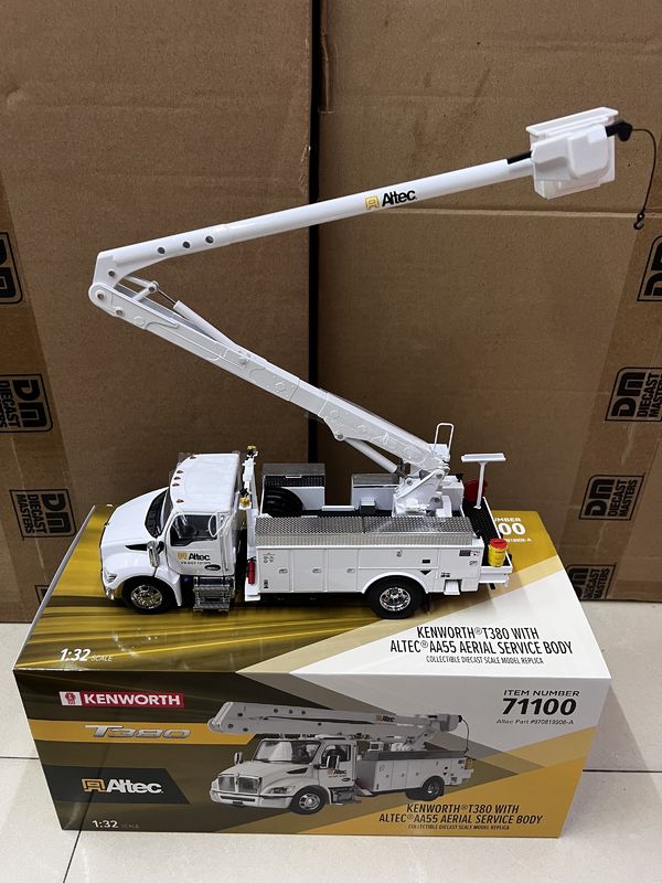 DM 1/32 Kenworth T380 Aerial Work Platform Truck Alloy Construction Vehicle Model 71100