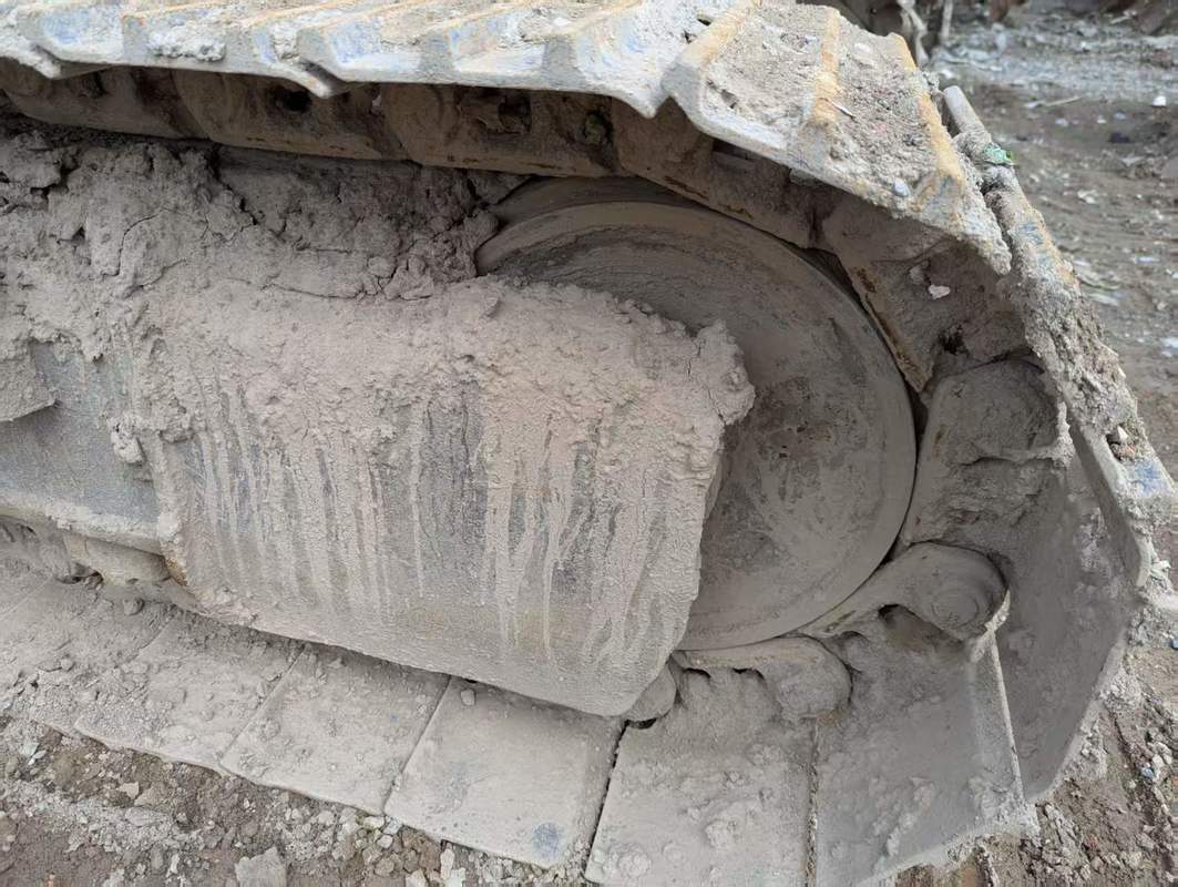 Χρησιμοποιούμενος υδραυλικός σκάφτης Cat 312D με κινητήρα Cat C4.2 ACERT 13.000 kg Εργασιακό βάρος και μέγιστο βάθος σκάφους 6,44 m